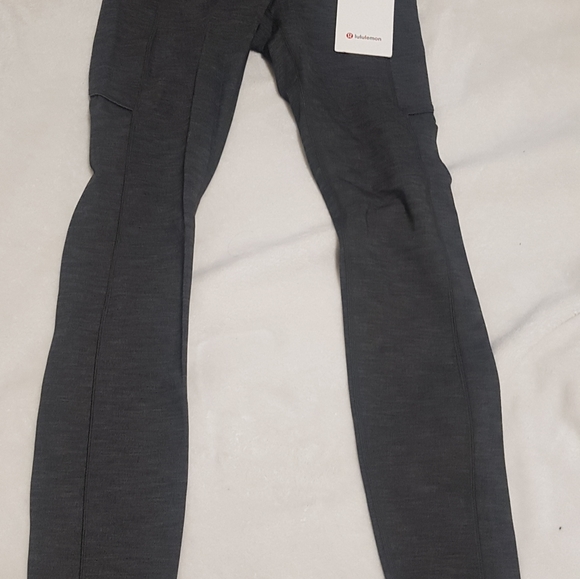 Brand new speed up tight 28 br lululemon leggings - Picture 2 of 4